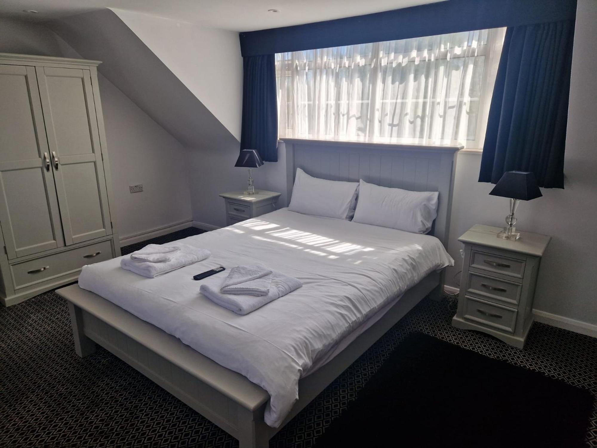 Hotel The Riverside House 3*