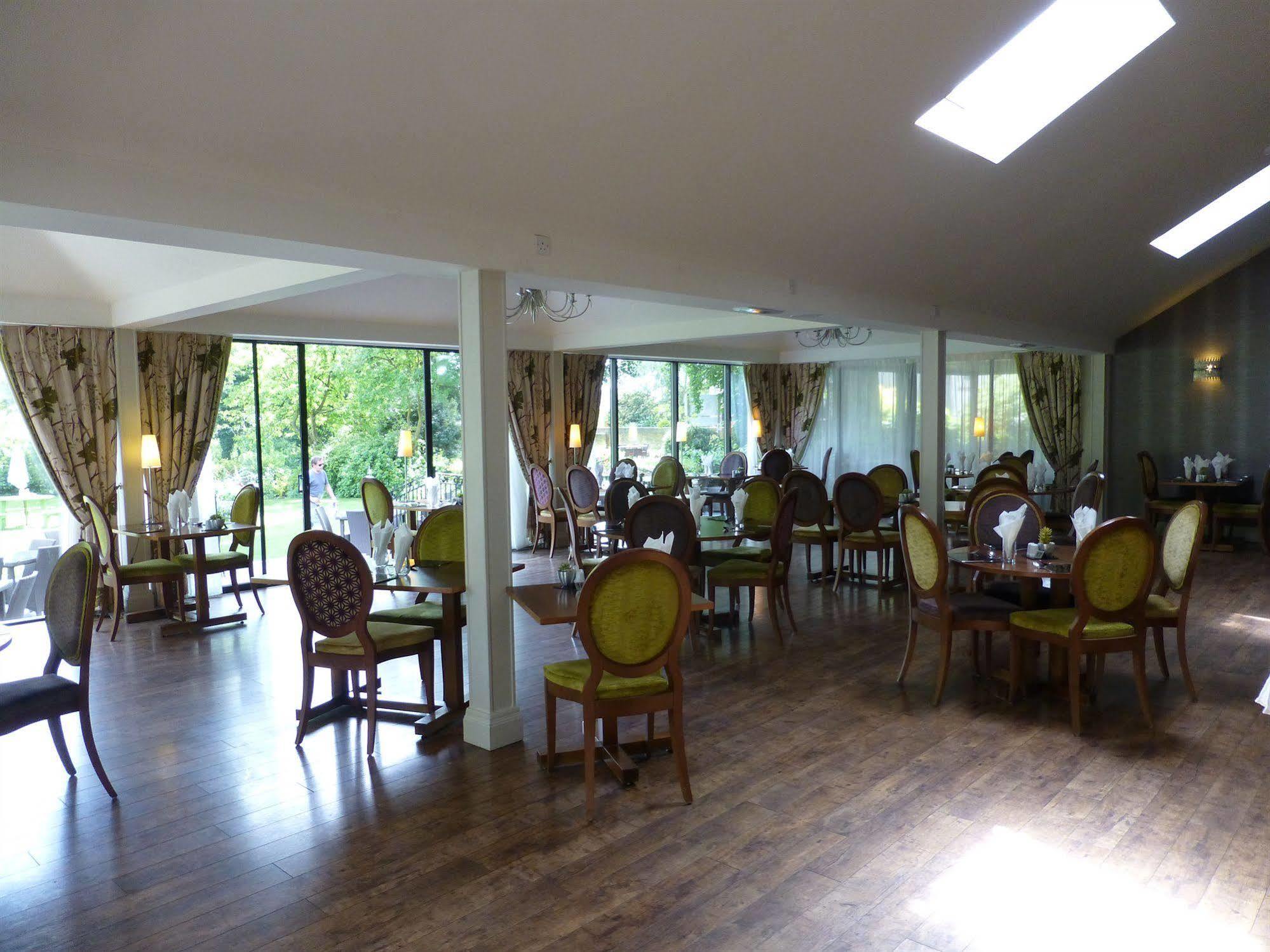Hotel The Riverside House