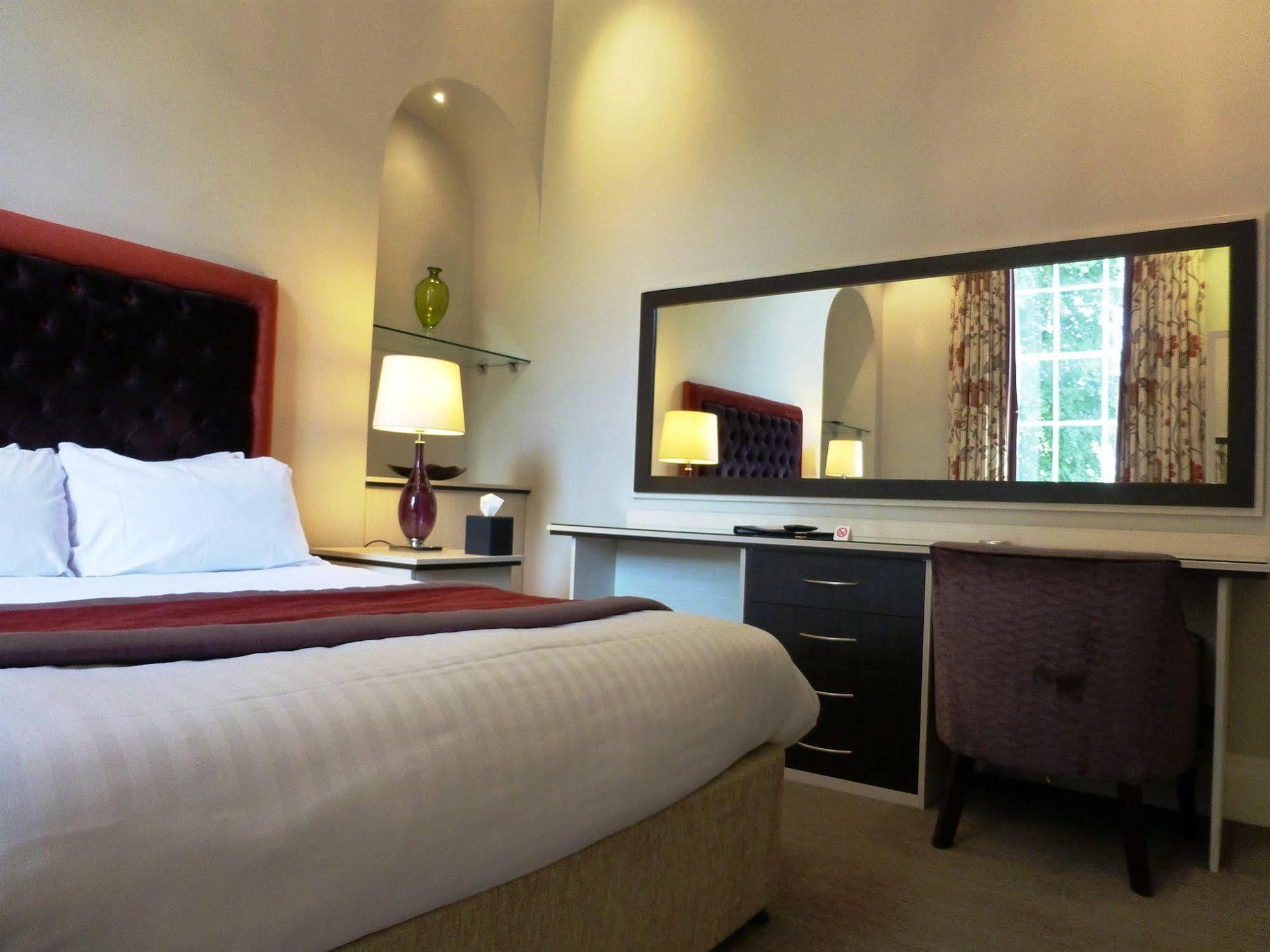 The Riverside House Отель